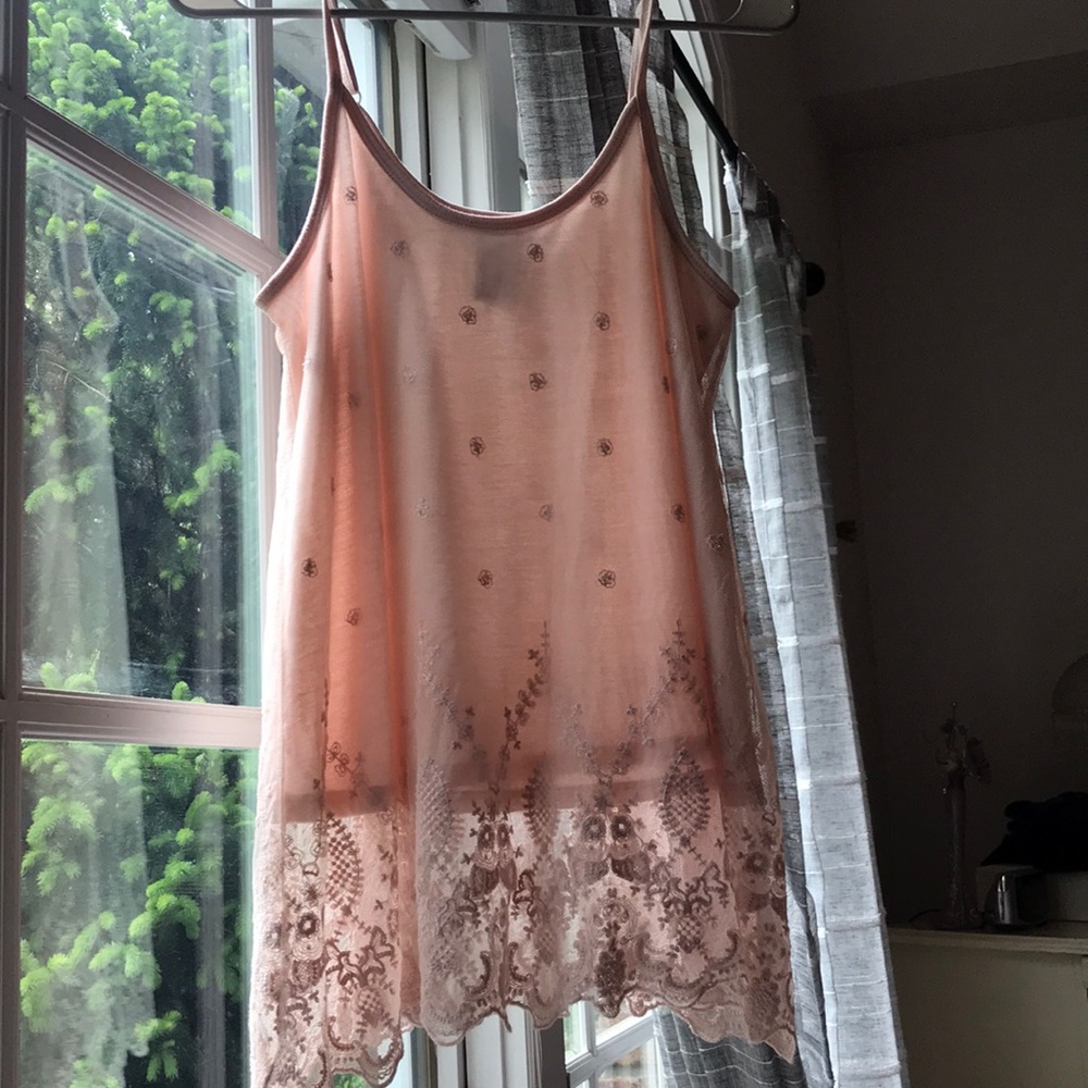 LIGHT PINK LACE TANK